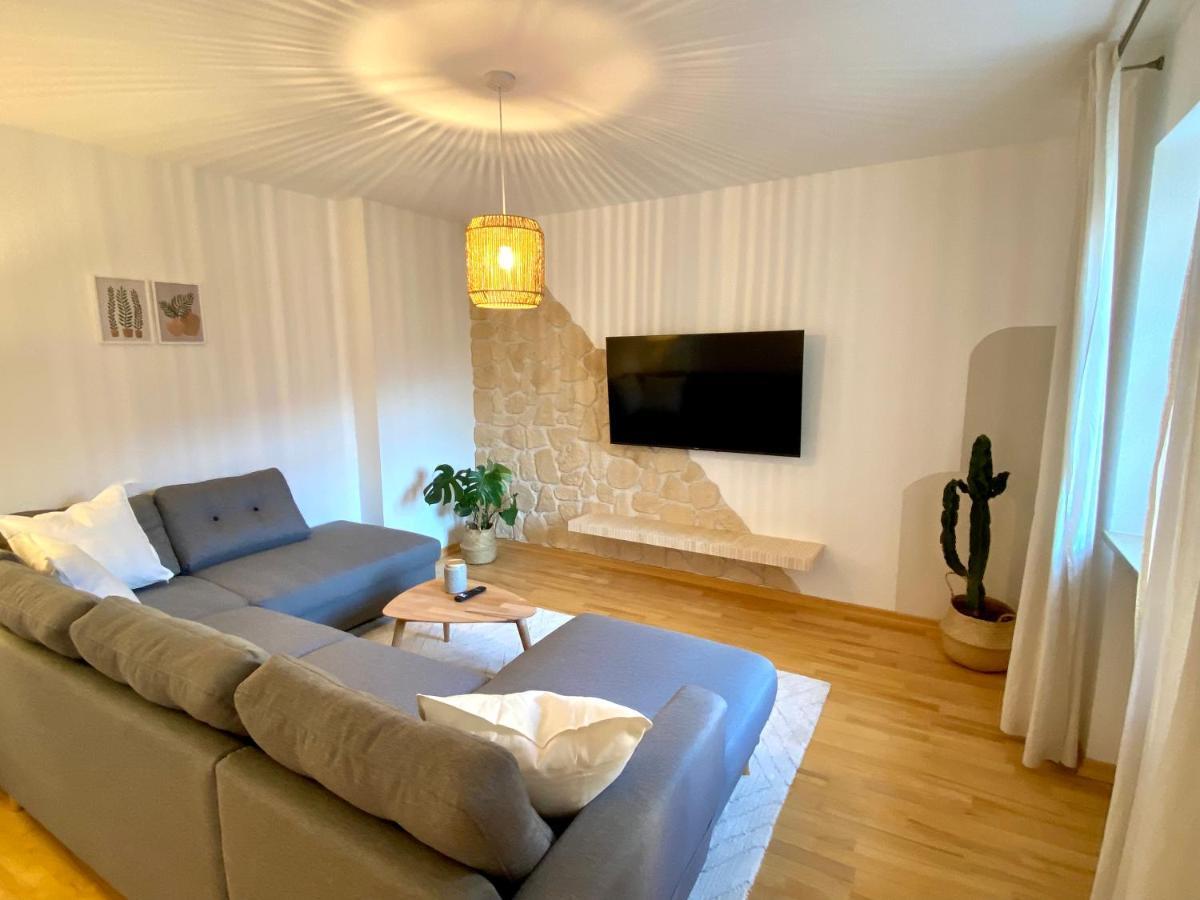 Best Butler Boho Boutique City Apartment Netflix Füssen Zewnętrze zdjęcie